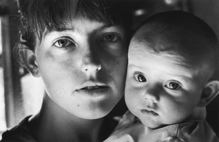 1968_ Aldute su vaiku. Zarasai